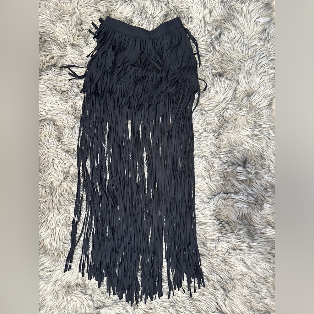 FRINGE SKORT IN SMALL